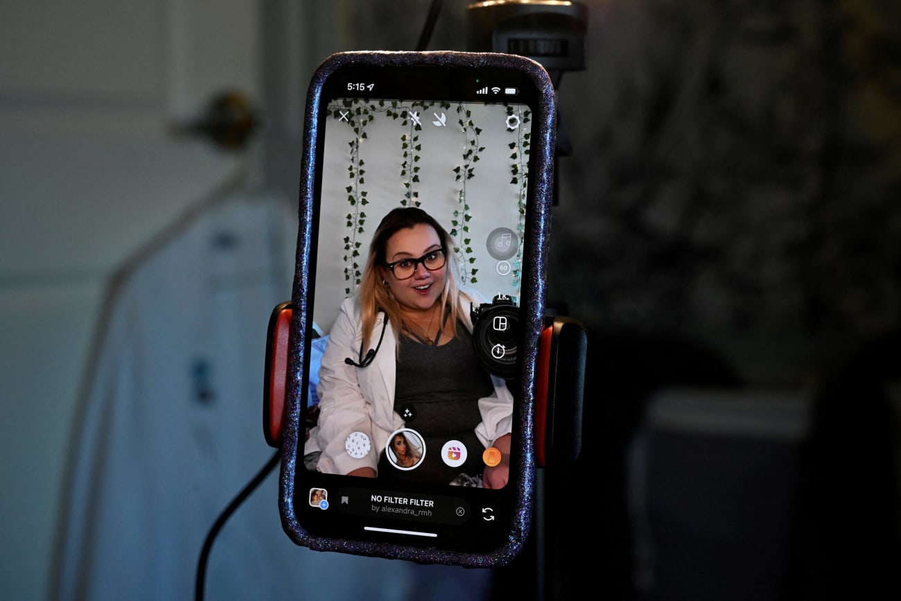 Inside TikTok&#039;s Mental Health Communities