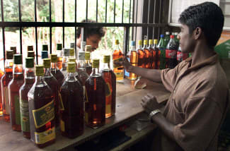 Sri Lanka&#039;s Alcohol Tax Reform Spurs Economic and Health Recovery
