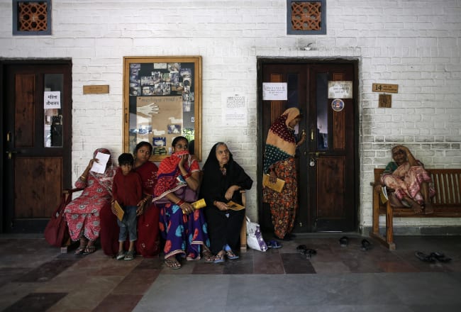 Secret Shoppers Expose Antibiotic Overprescribing in India