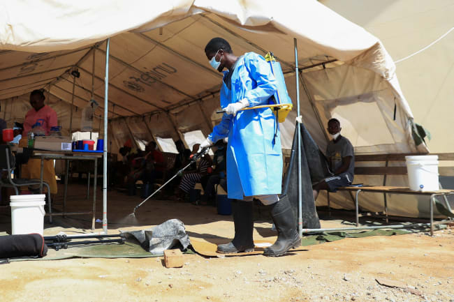 Zimbabwe&#039;s Village Health Workers Persist in Cholera Battle