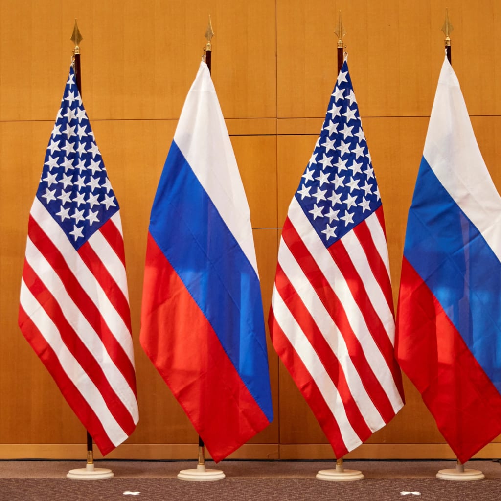 The Russia Challenge, With Liana Fix and Thomas Graham (Election 2024, Episode 1) pic