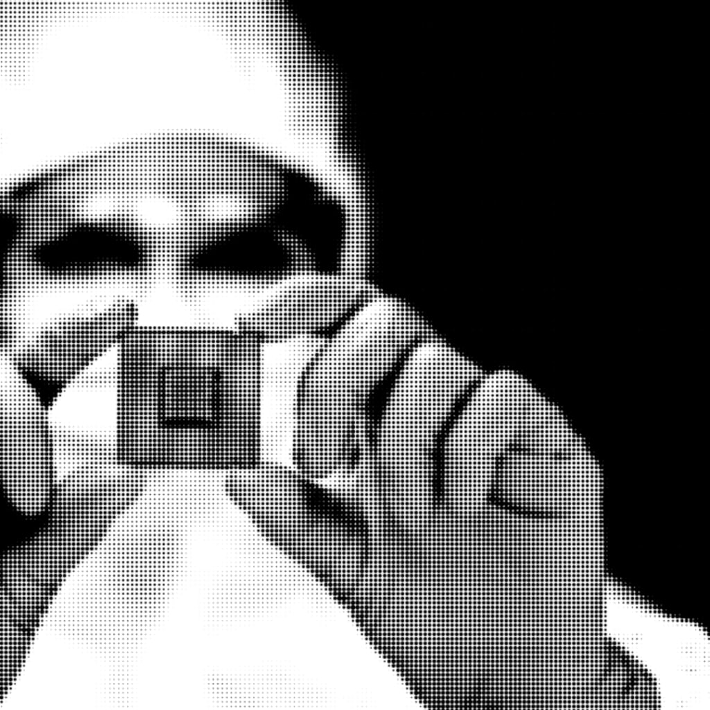 <p>Engineer analyzing computer chip in laboratory.</p>
