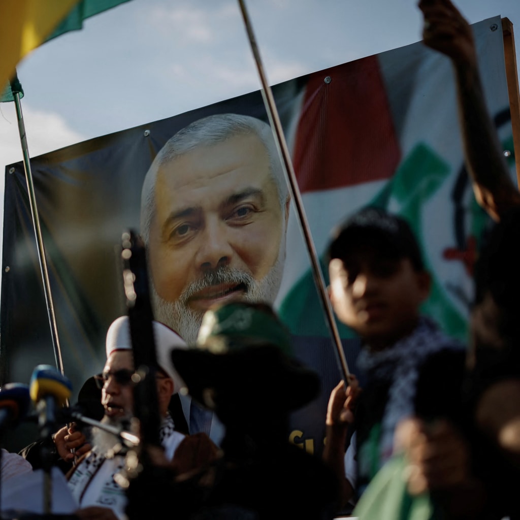 Israel-Iran Tensions Escalate, Venezuela Election Questioned, Edinburgh Fringe Shines, and More pic