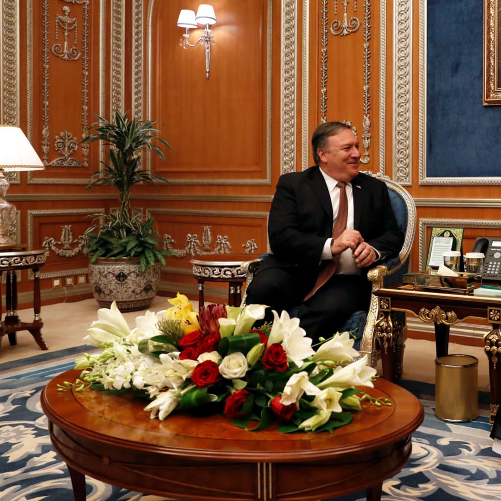 <p>U.S. Secretary of State Mike Pompeo meets with the Saudi Crown Prince Mohammed bin Salman during his visits in Riyadh, Saudi Arabia, October 16, 2018. </p>
