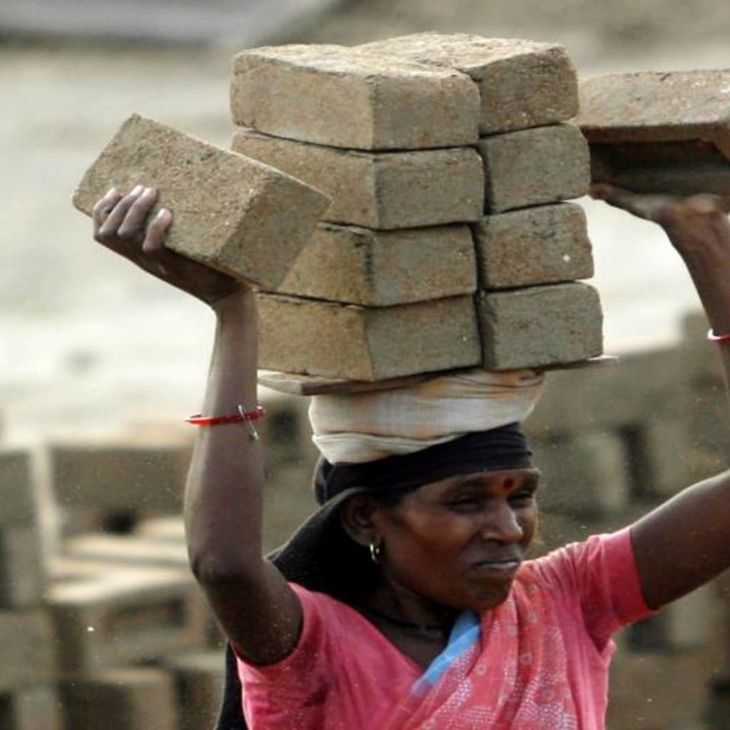 India-brick-factory-female-workerRTXE1N8.jpg
