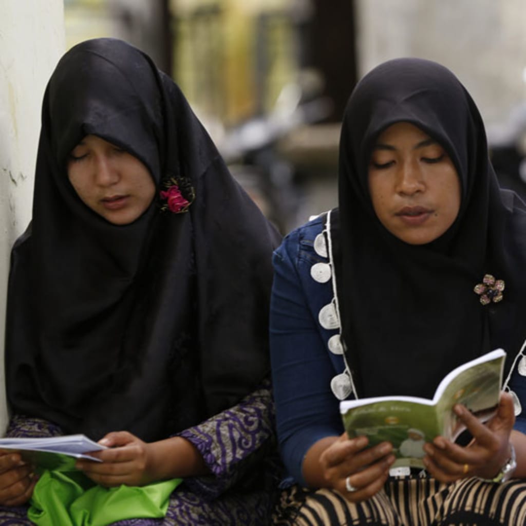 RTR4J9RY_Indonesia_23Apr15.jpg