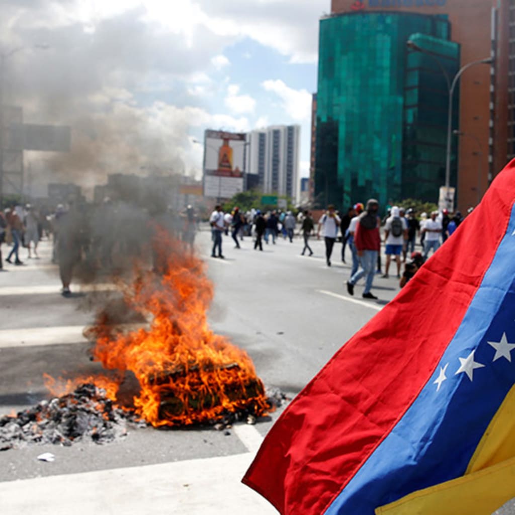 Screening and Discussion of "A La Calle"