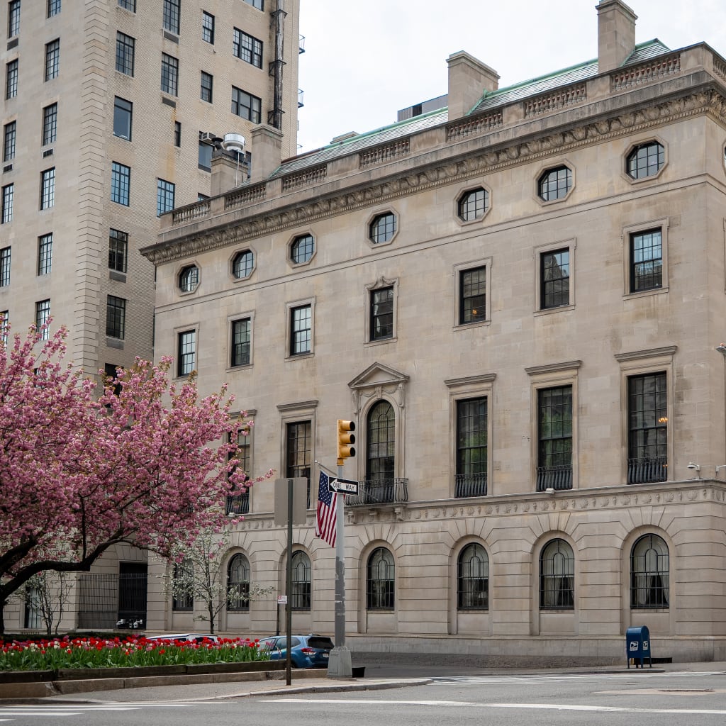 A7C06537-3_Clean_square