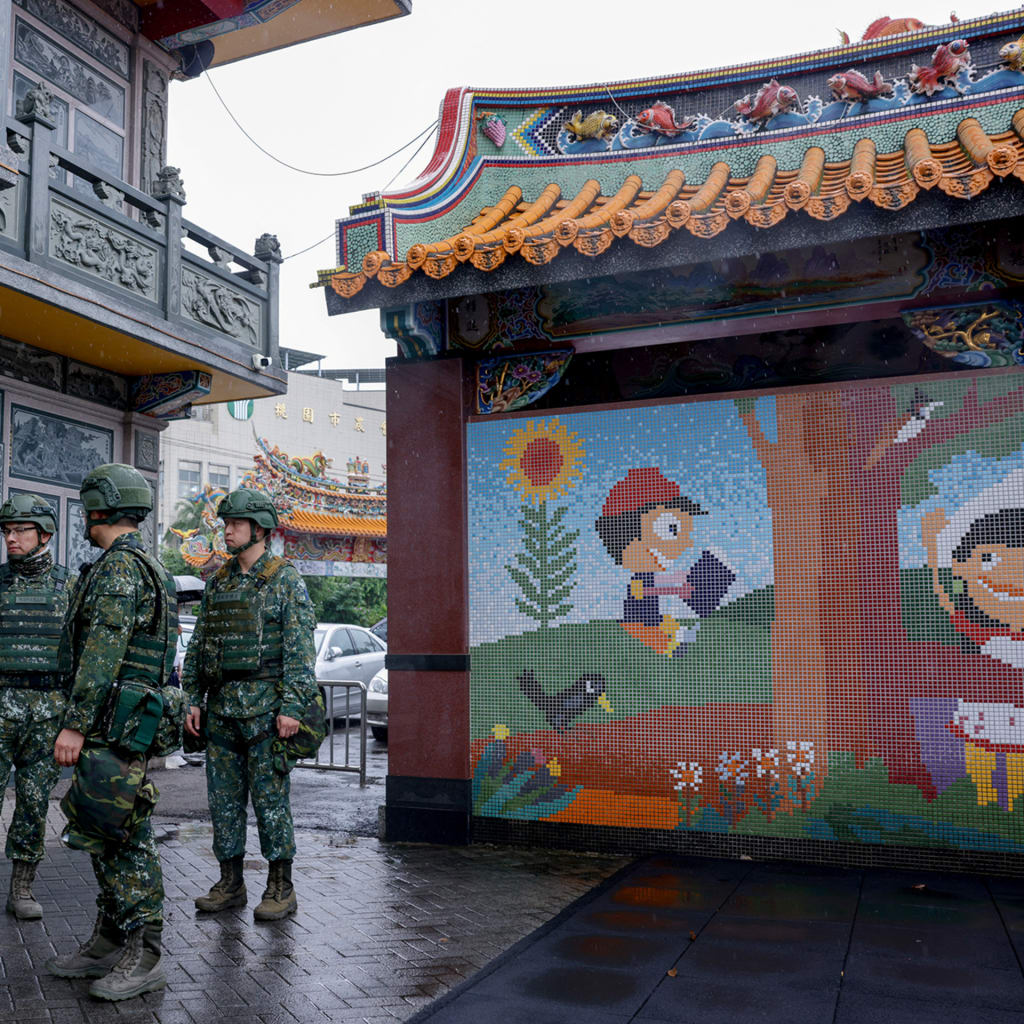 Image of Taiwanese soldiers in Taoyuan, Taiwan.,