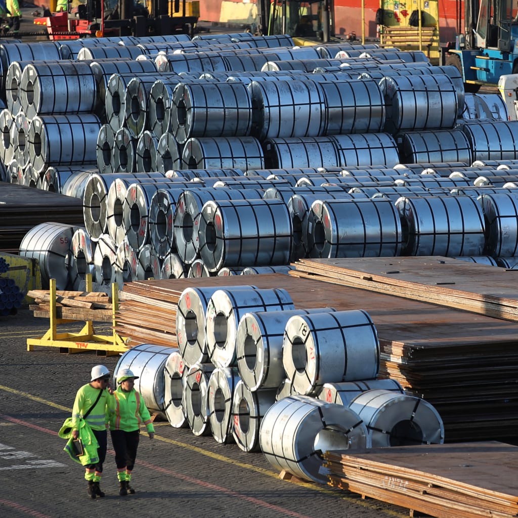 Steel rolls from China at the Valparaiso port