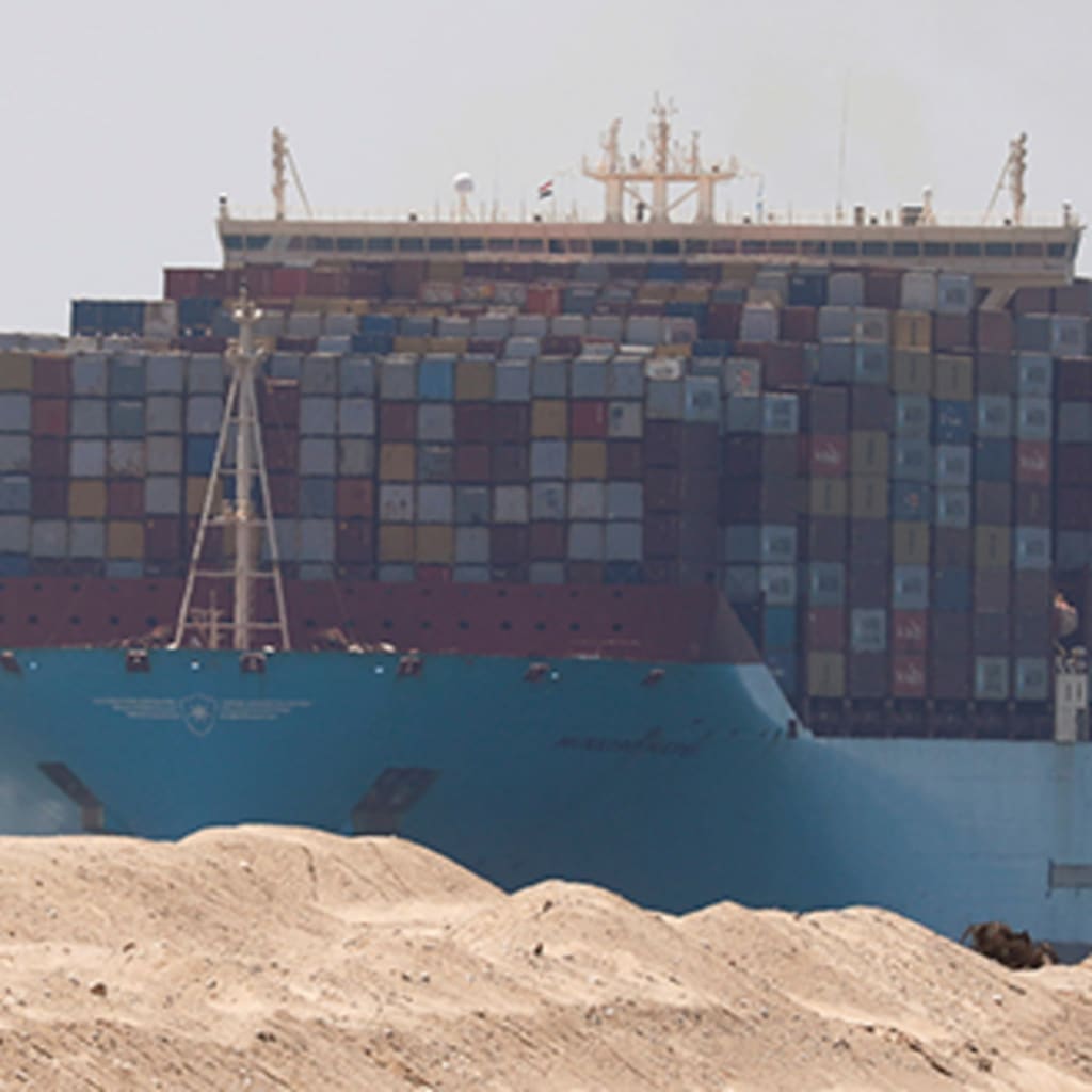 lj-35-reuters-2021-07-12T112116Z_1650473983_RC2KFO9J0N6C_RTRMADP_3_EGYPT-SUEZ-CANAL.jpg