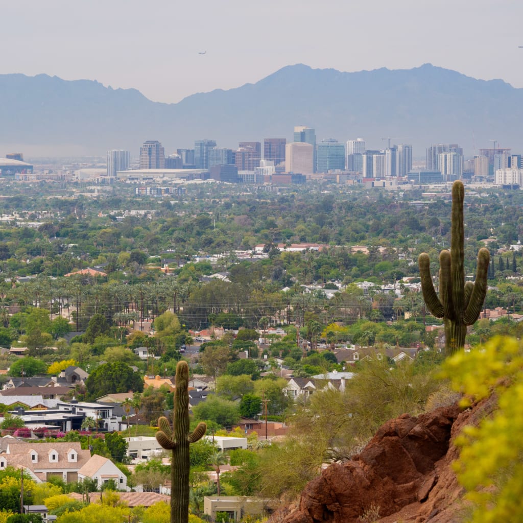 <p>A view of the greater Phoenix Downtown looking from Camelback Mountain.</p>
