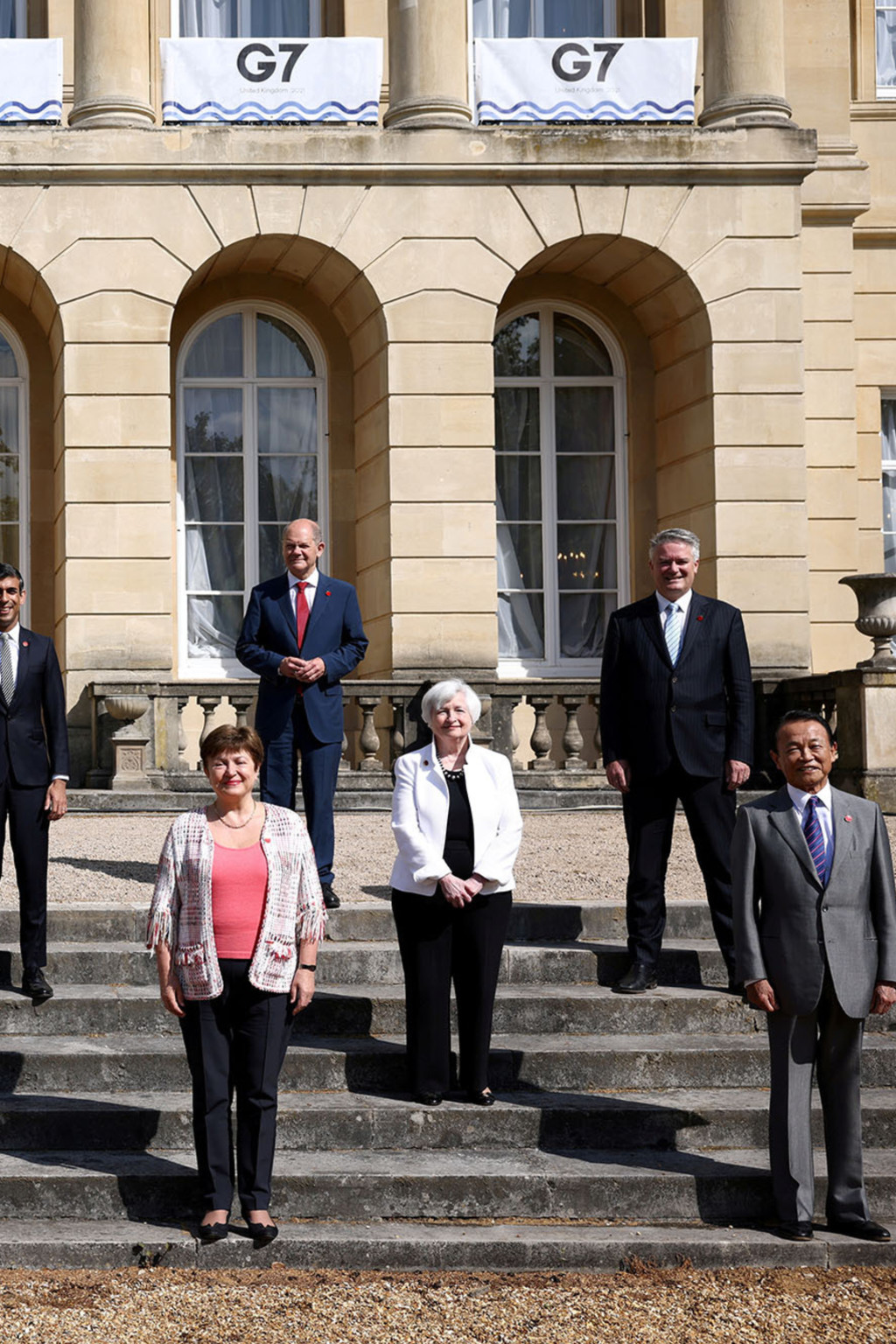 <p>Group of Seven (G7) finance ministers pose for a photo during a meeting in London in June 2021.</p>