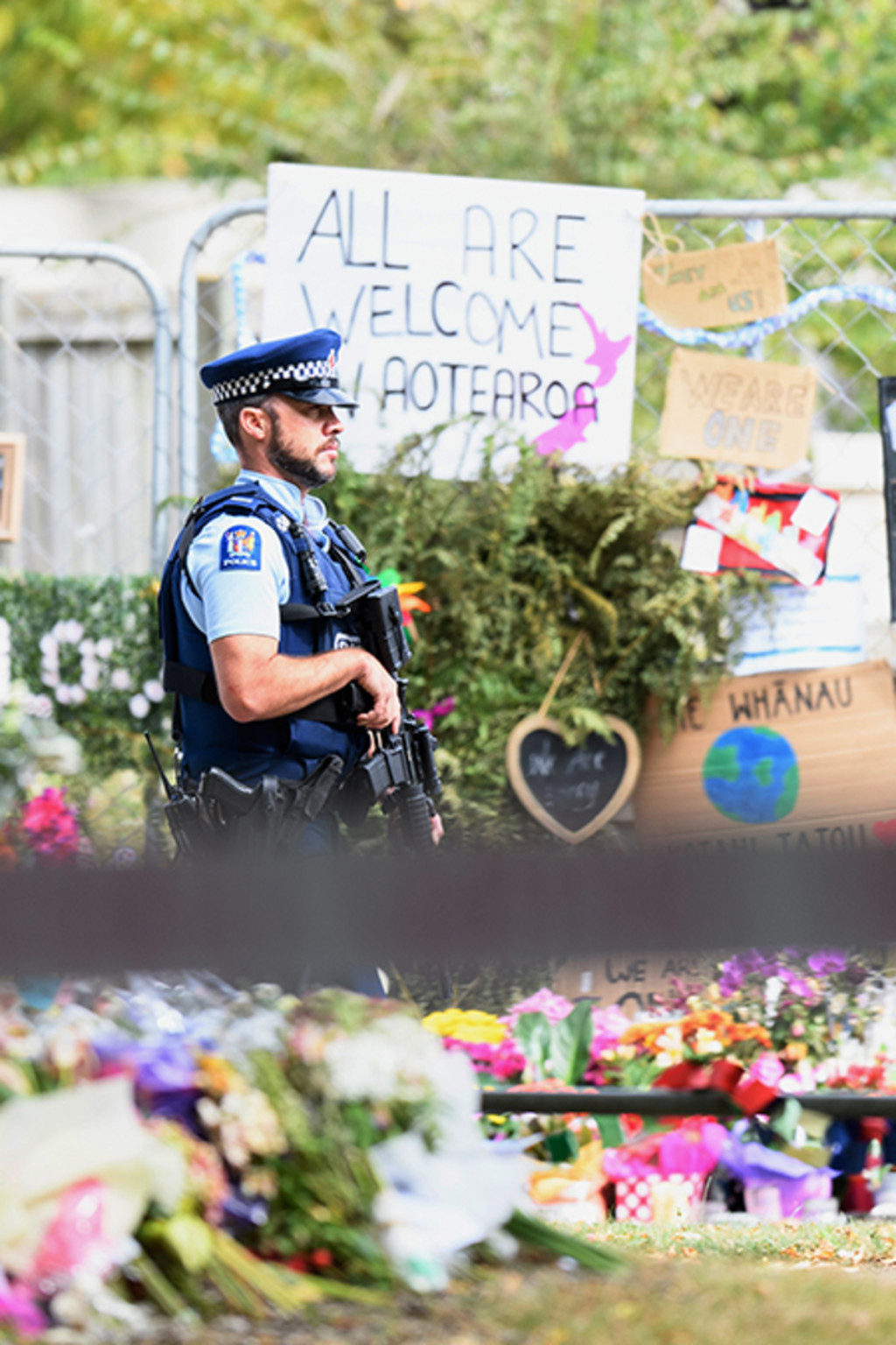 <p>A memorial outside Al Noor mosque in Christchurch, New Zealand.</p>