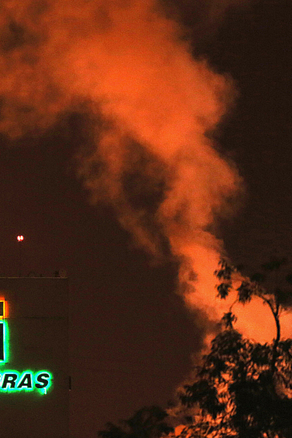 <p>A Petrobras refinery in Cubatao, Brazil.</p>
