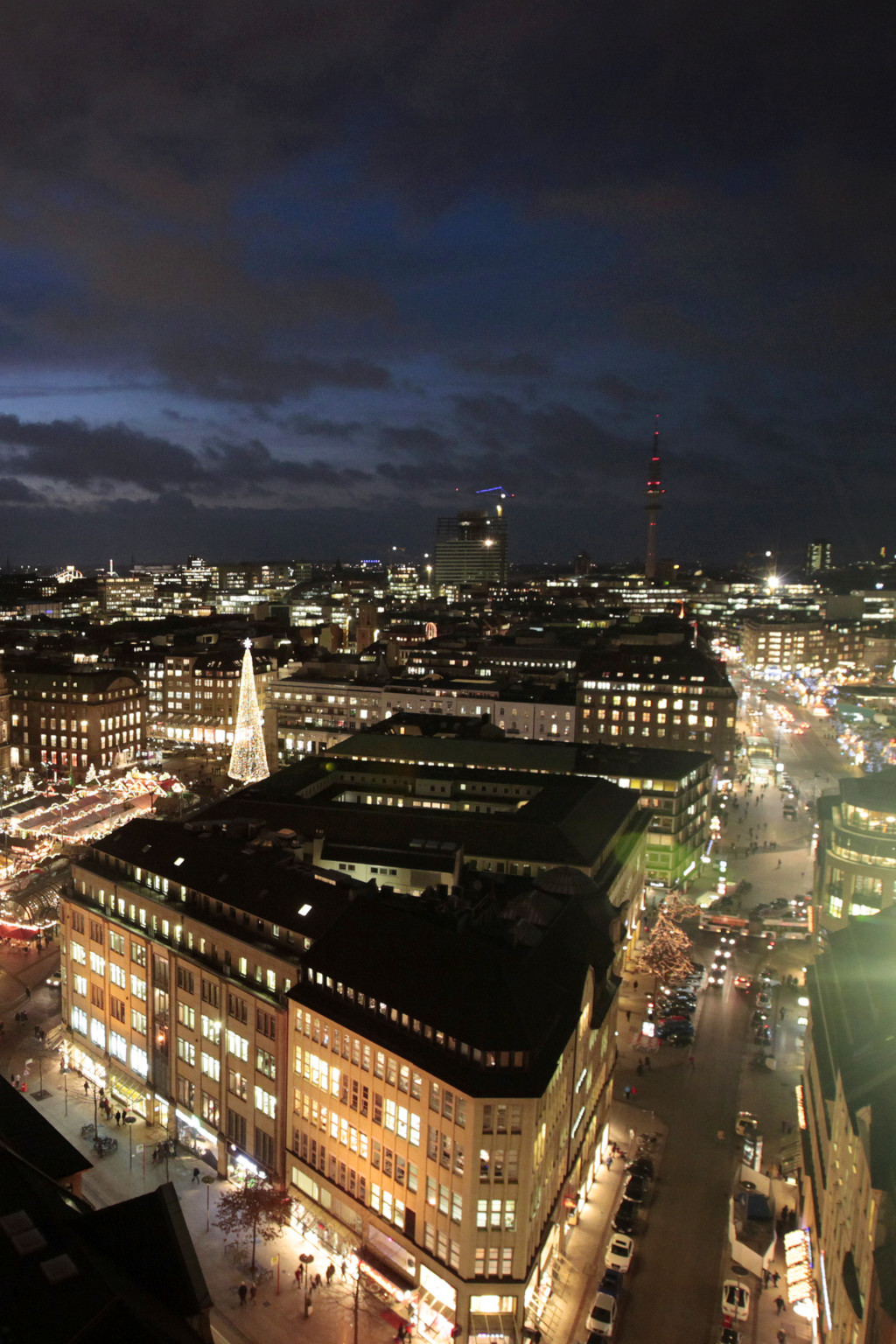 <p>The inner city of Hamburg, Germany.</p>
