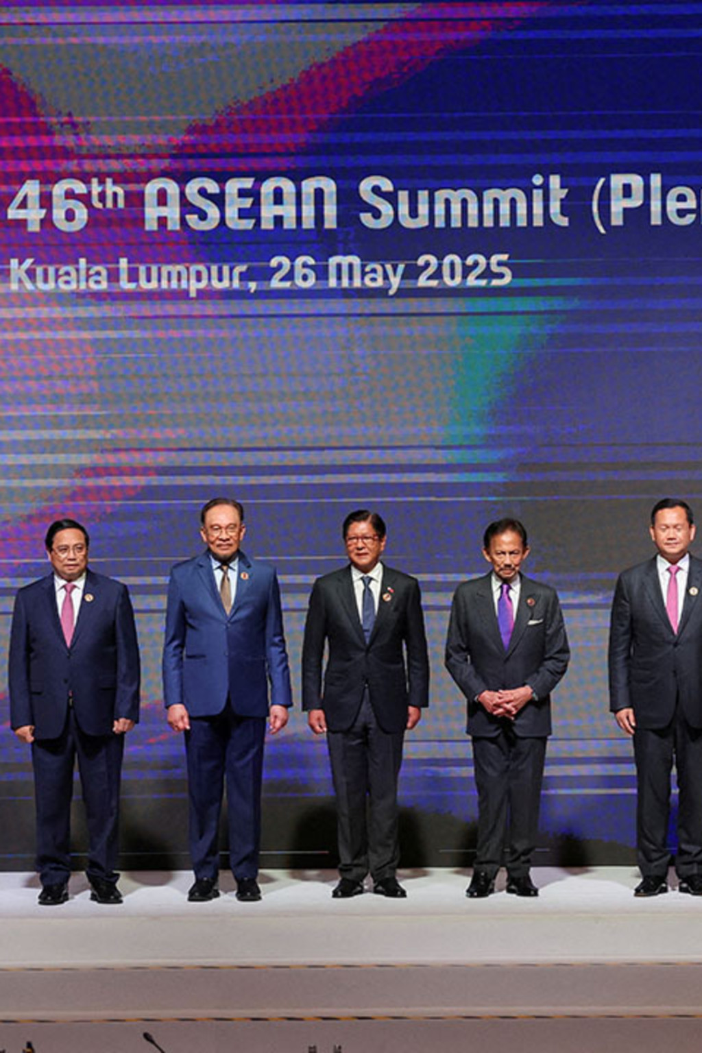 <p>ASEAN Leaders stand for photos at the 46th ASEAN Summit in Kuala Lumpur, Malaysia.</p>
