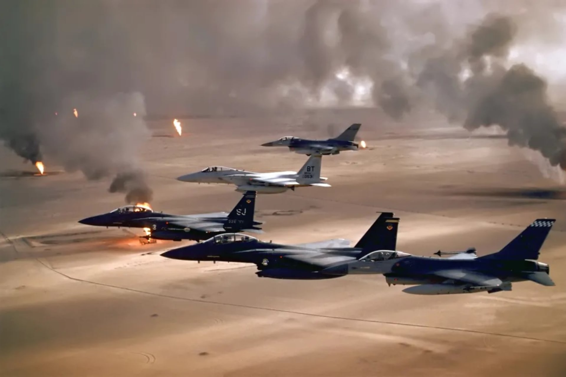 RW-intro-photo-jets-GettyImages-1354437988_1e2ec6