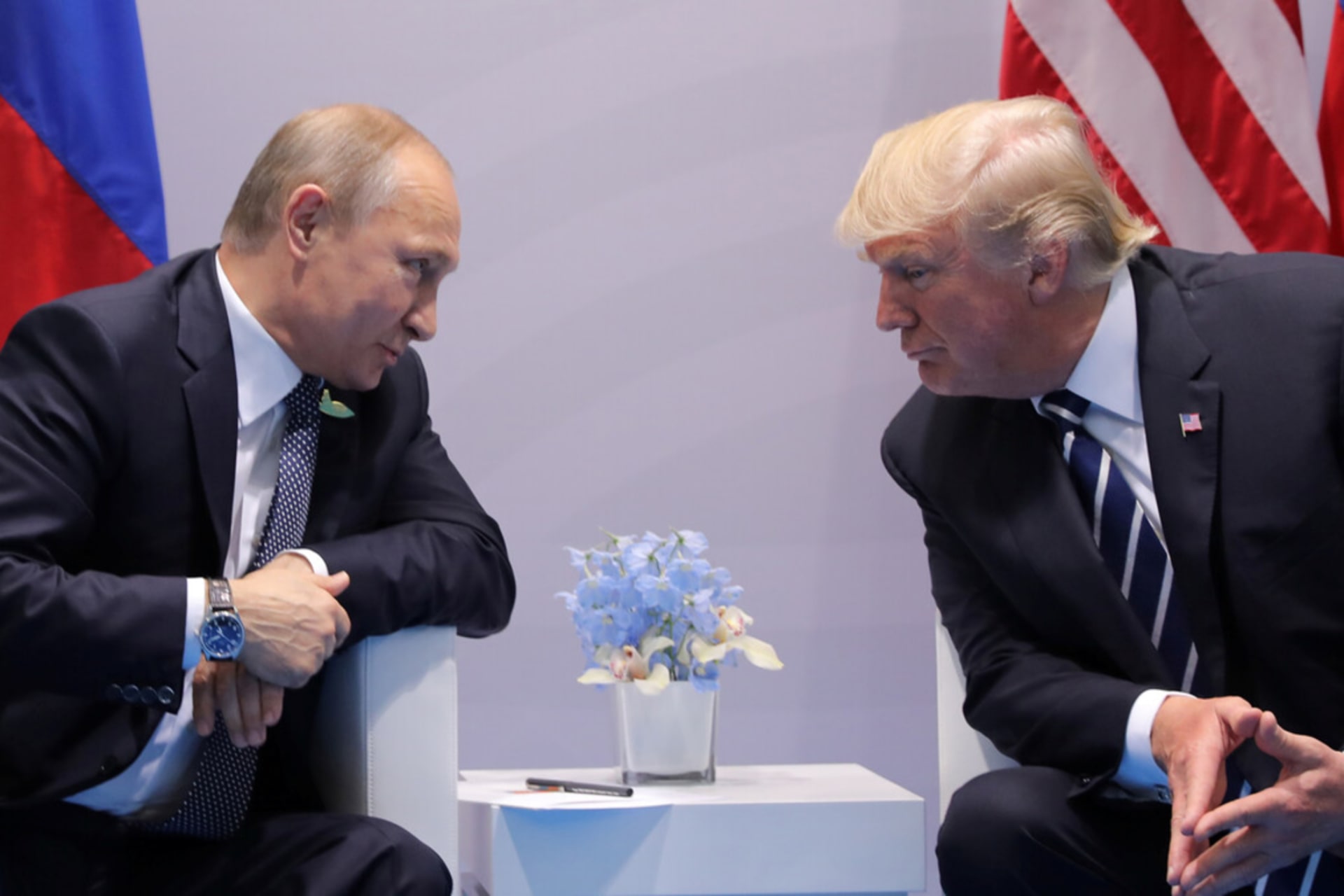 <p>Russian President Vladimir Putin talks to U.S. President Donald Trump during their bilateral meeting at the G20 summit in Hamburg, Germany, July 7, 2017.</p>
