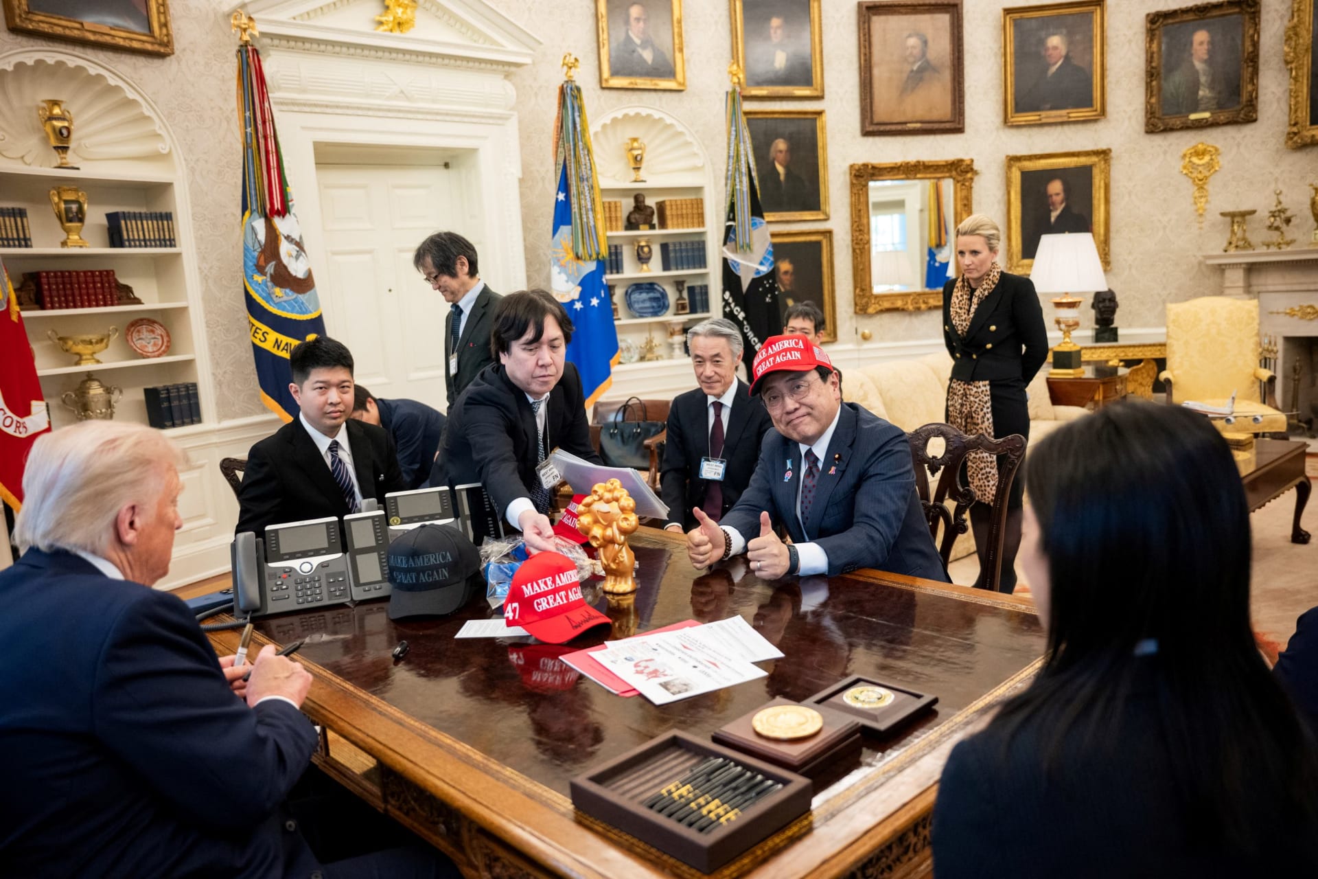 <p>U.S President Donald Trump meets with Japan’s Economic Revitalization Minister Ryosei Akazawa and his delegation in the Oval Office of the White House</p>
