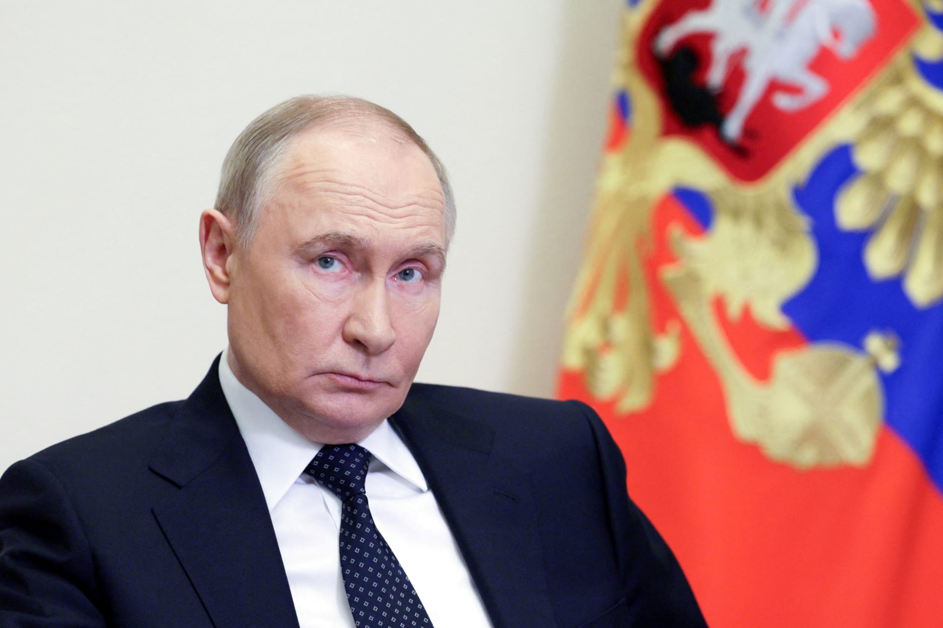 <p>Russian President Vladimir Putin chairs a meeting with members of the Russian government in Moscow, Russia.</p>
