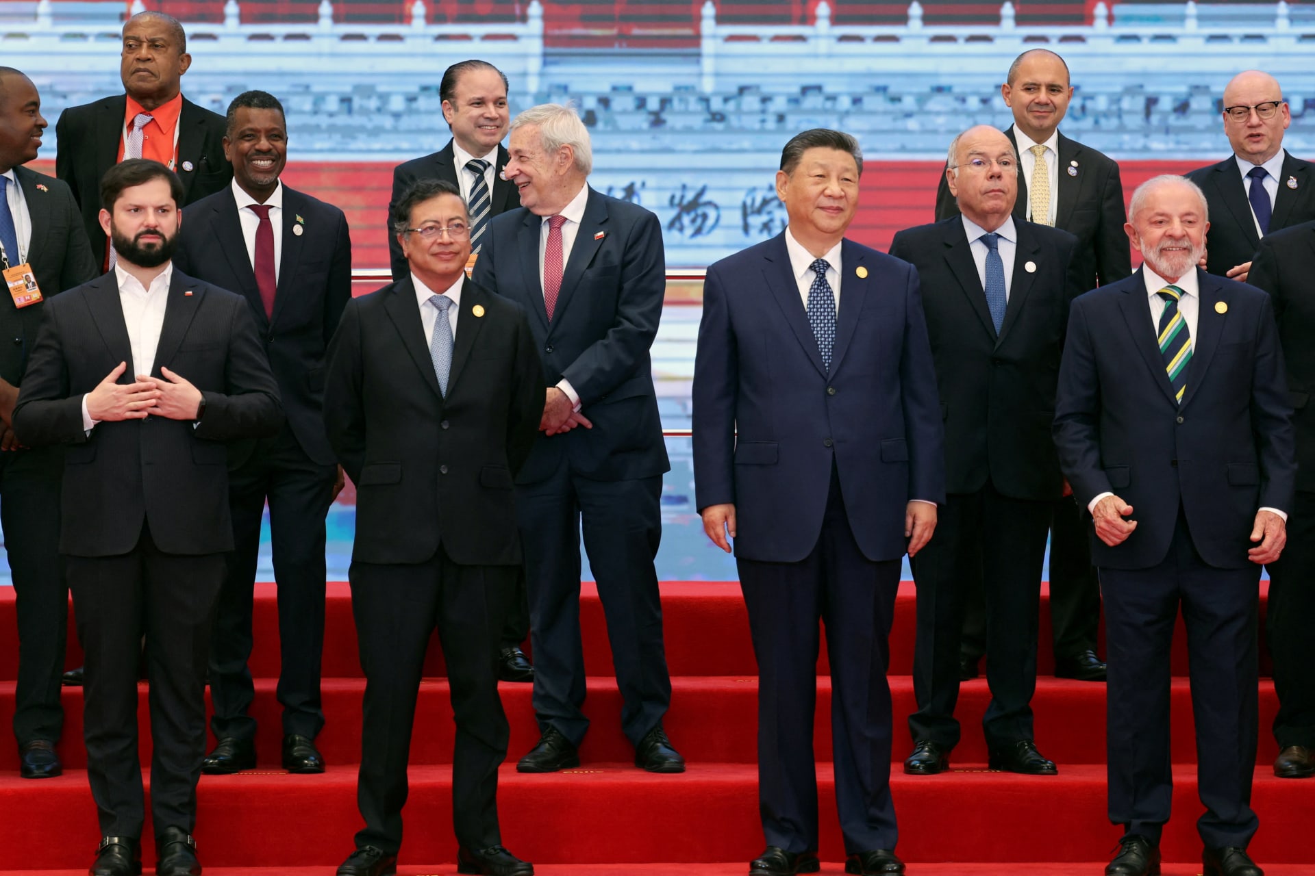 <p>Chinese leader Xi Jinping, Brazilian President Luiz Inacio Lula da Silva, Chilean President Gabriel Boric, and Colombian President Gustavo Petro attend a group photo session before the opening ceremony for the China-CELAC Forum ministerial meeting.</p>
