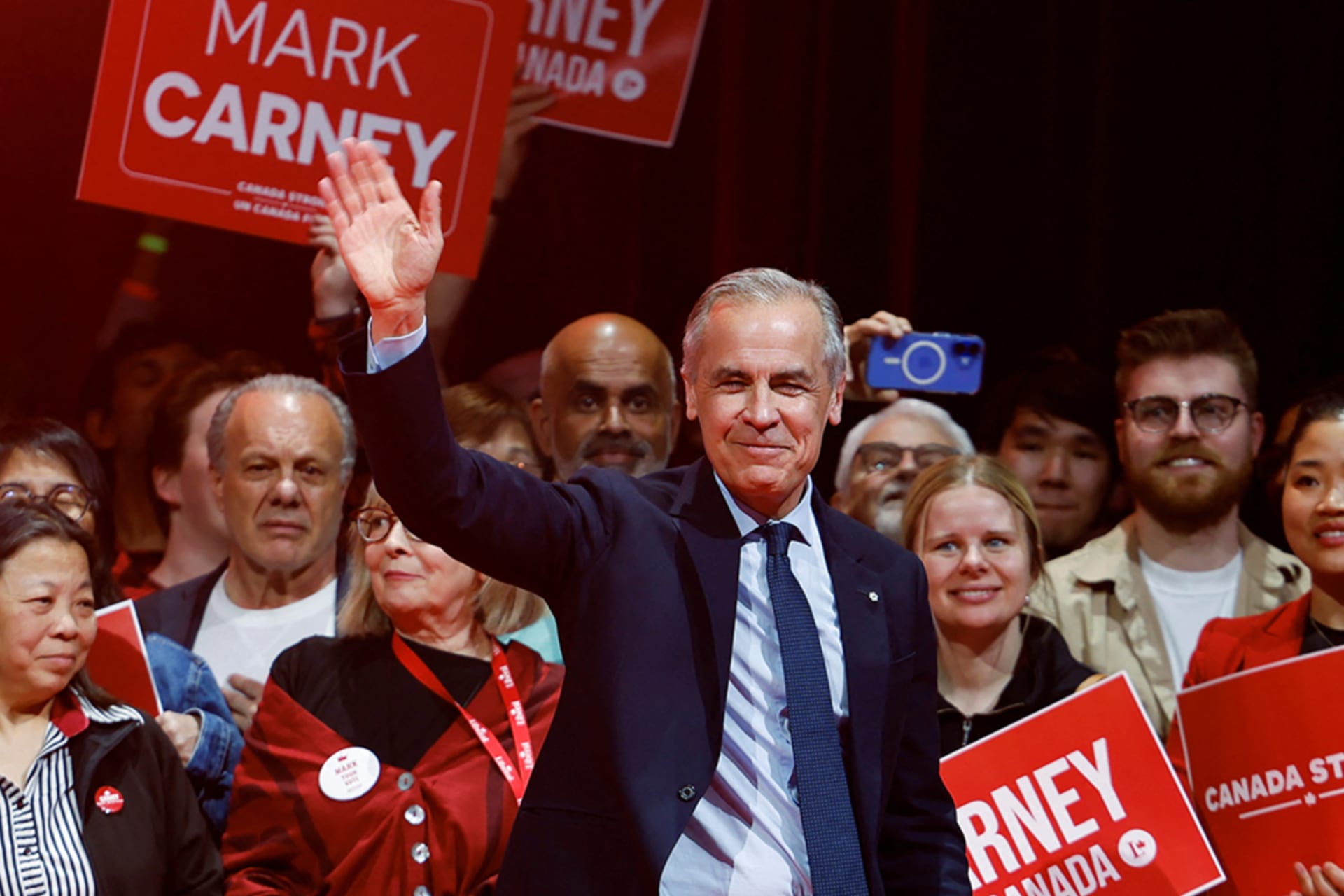 <p>Canadian Prime Minister Mark Carney waves to supporters at the Liberal Party election night headquarters in Ottawa.</p>
