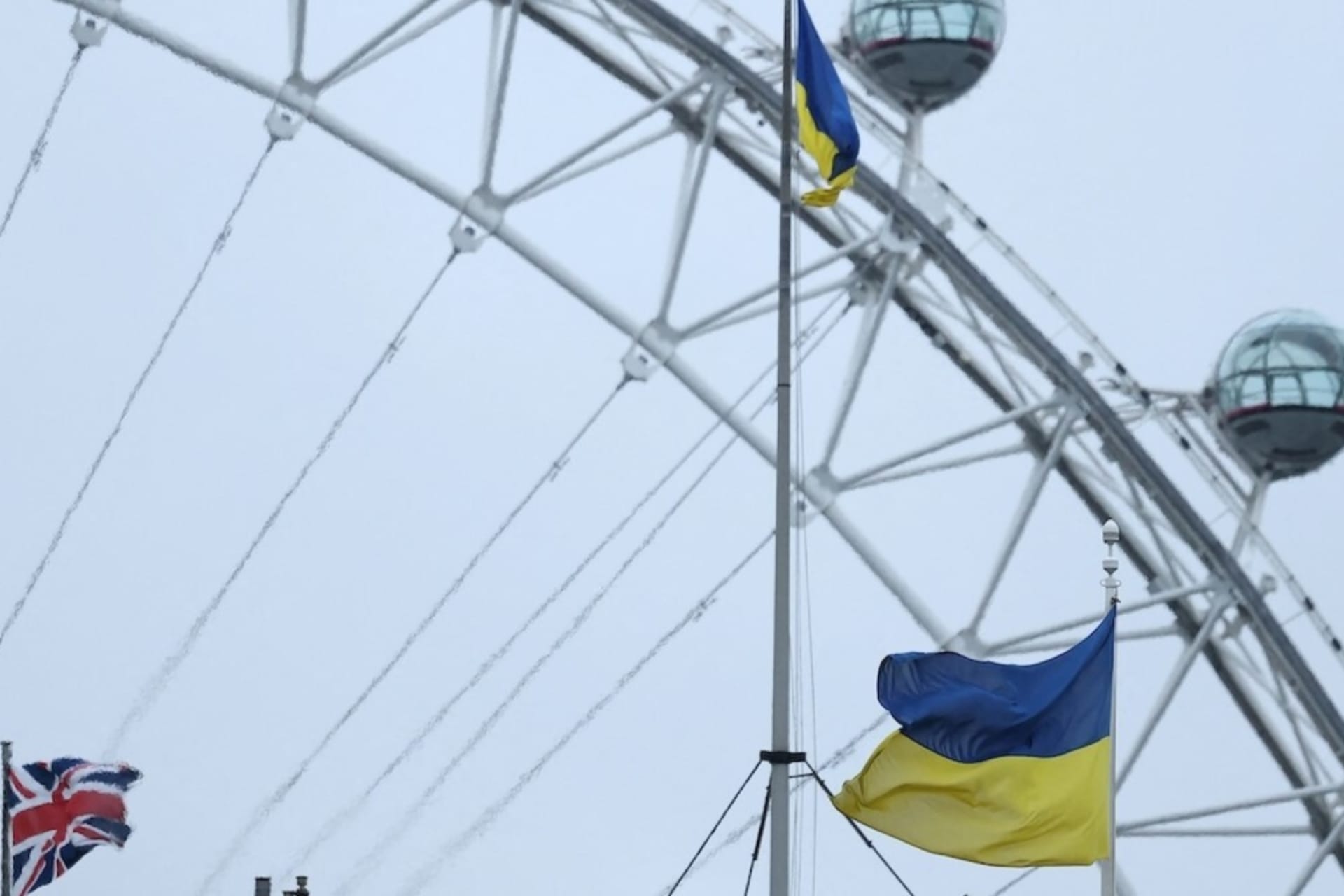 <p>The Ukrainian national flag continues to fly from British government buildings, with the London Eye wheel seen behind, as peace discussions on Ukraine and Russia are due to take place in London, Britain, April 23, 2025.</p>
