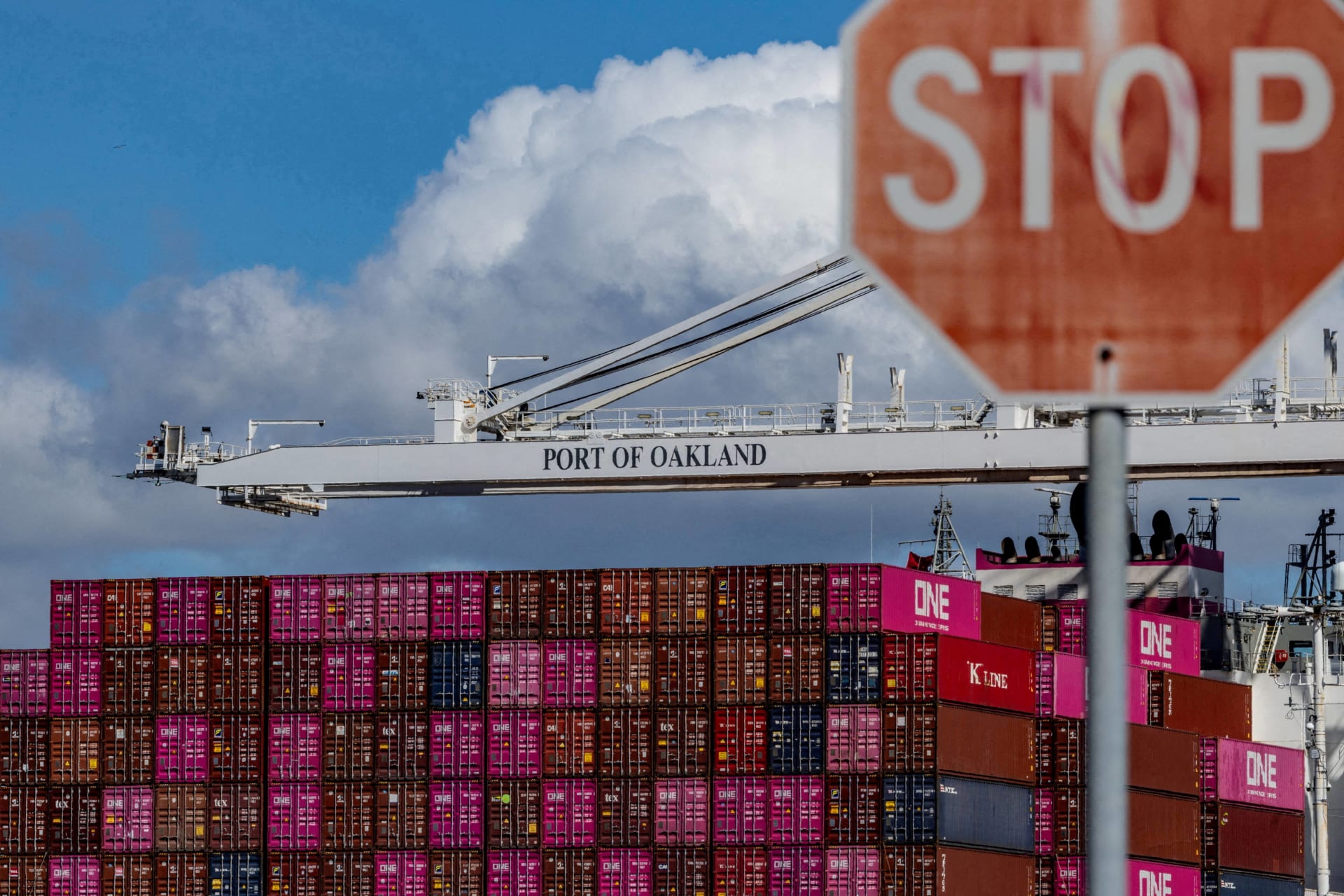 <p>A cargo ship full of shipping containers is seen at the port of Oakland as trade tensions escalate over U.S. tariffs, in Oakland, California, U.S.</p>
