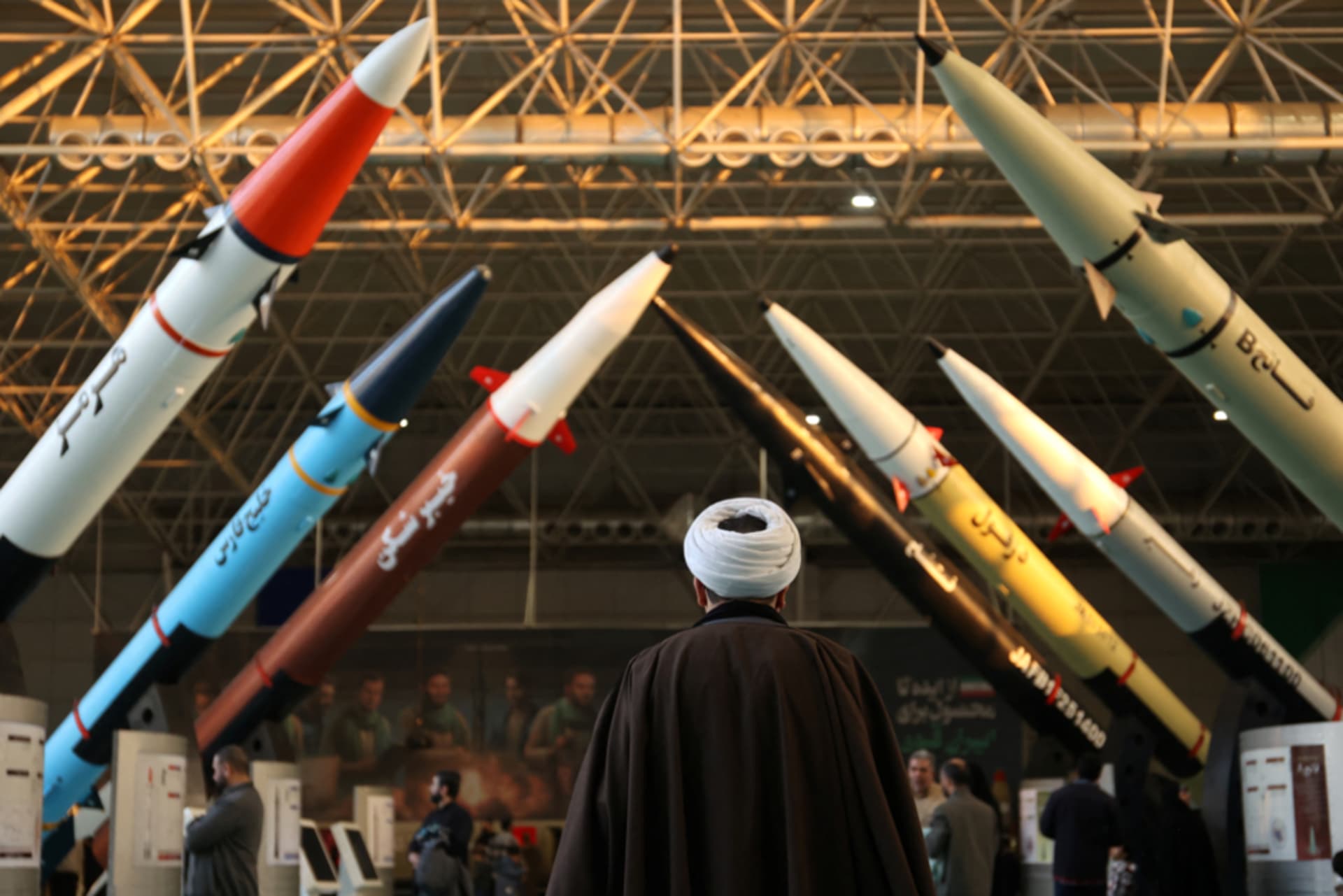 <p>An Iranian cleric visits the Islamic Revolutionary Guard Corps Aerospace Force Museum in Tehran, Iran, on November 15, 2024. </p>
