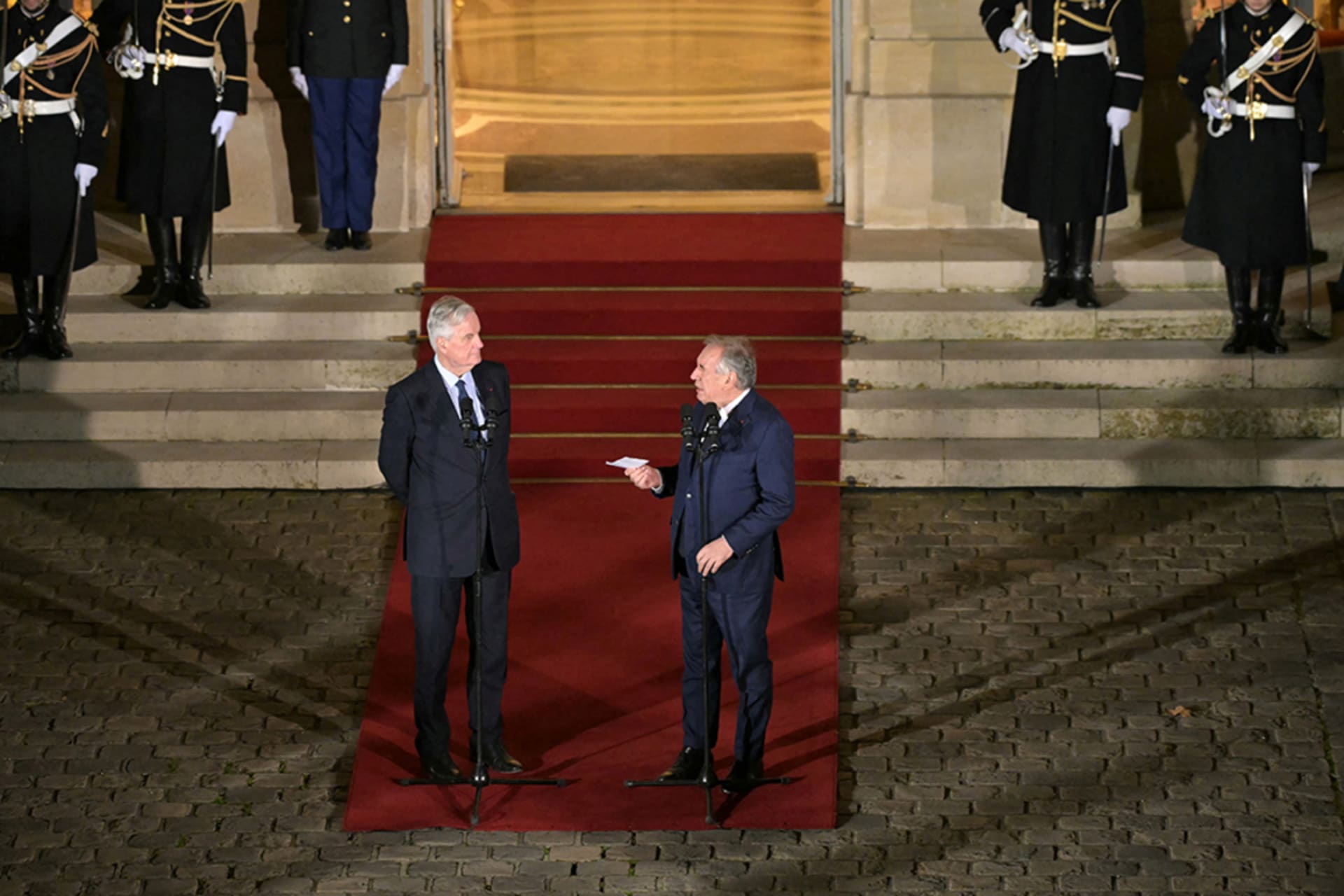 <p>France’s outgoing Prime Minister Michel Barnier meets with newly-appointed Prime Minister François Bayrou during the handover ceremony in Paris on December 13, 2024.</p>
