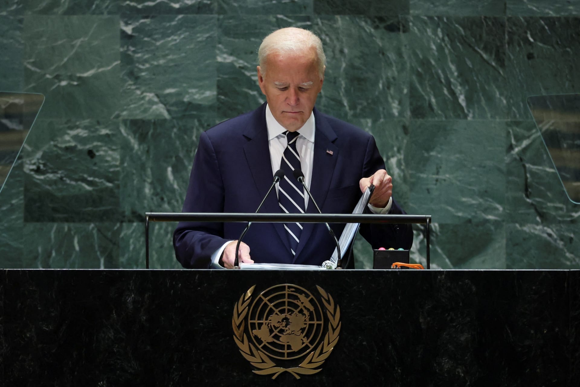<p>U.S. President Joe Biden stands before the UN General Assembly to give his last remarks as president.</p>
