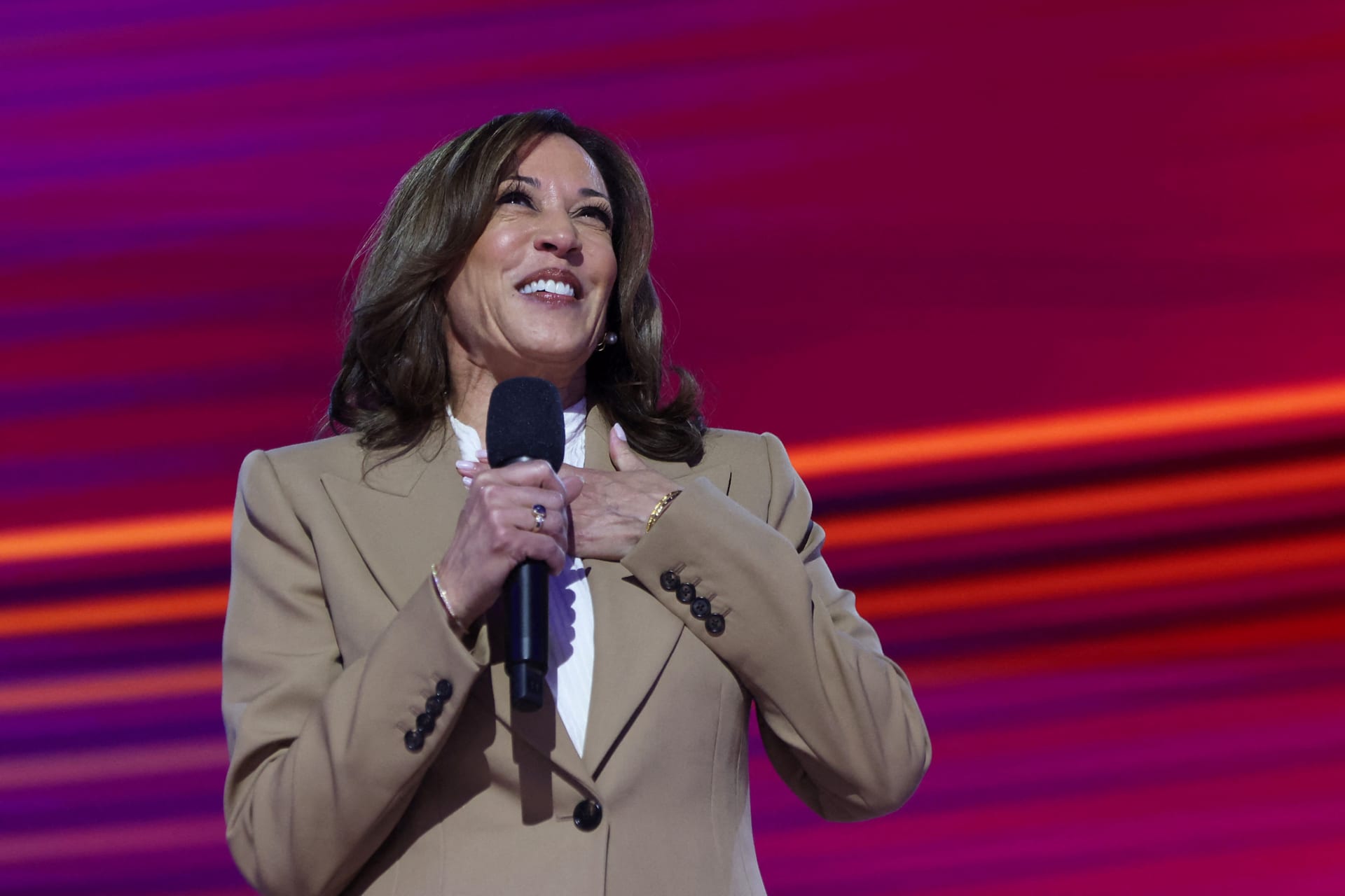 <p>Democratic presidential candidate and U.S. Vice President Kamala Harris attends Day one of the Democratic National Convention (DNC) in Chicago, Illinois, U.S., August 19, 2024.</p>
