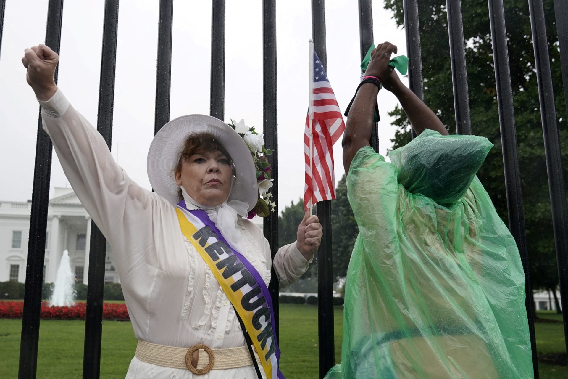 <p>Women’s March activists gather outside the White House in the wake of the U.S. Supreme Court’s decision to overturn the landmark Roe v Wade abortion decision in Washington, D.C., U.S., July 9, 2022.</p>
