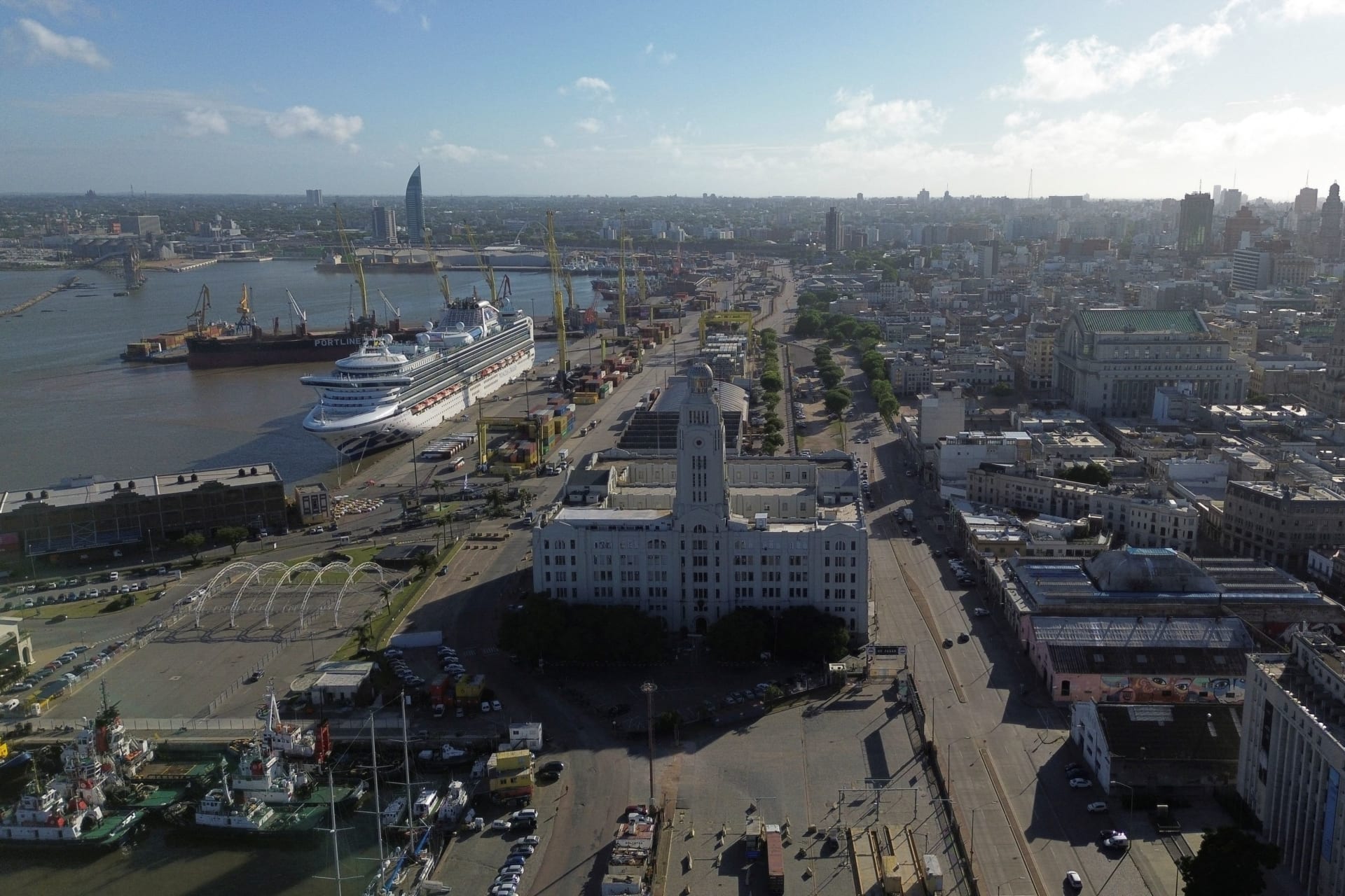 <p>The Customs and Port Administration building in Montevideo, Uruguay, on January 3, 2024.</p>
