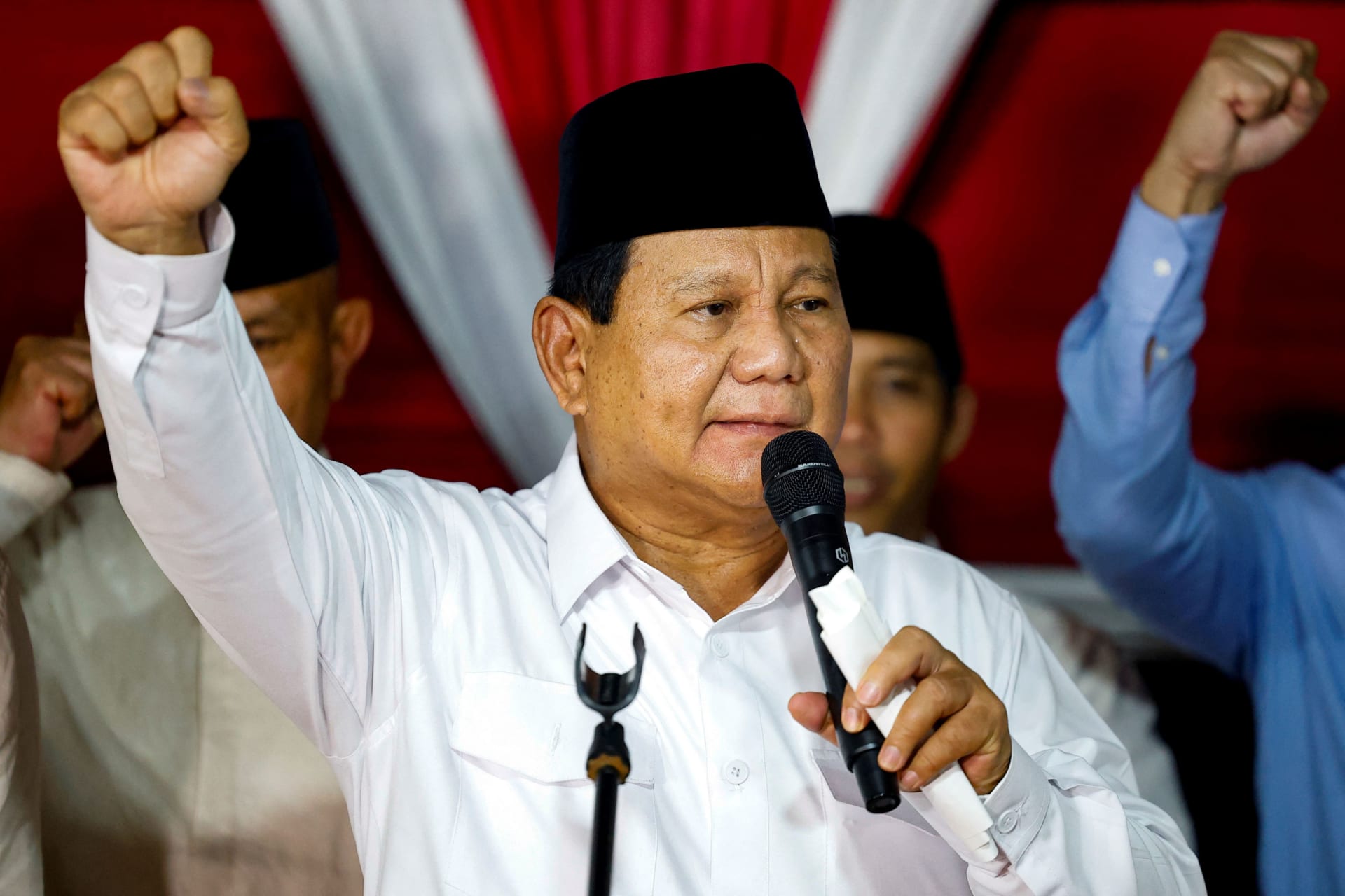 <p>Indonesia’s front-runner presidential candidate Prabowo Subianto gestures as he delivers his speech after the country’s election commission announced last month’s presidential election result, in Jakarta, Indonesia, on March 20, 2024.</p>
