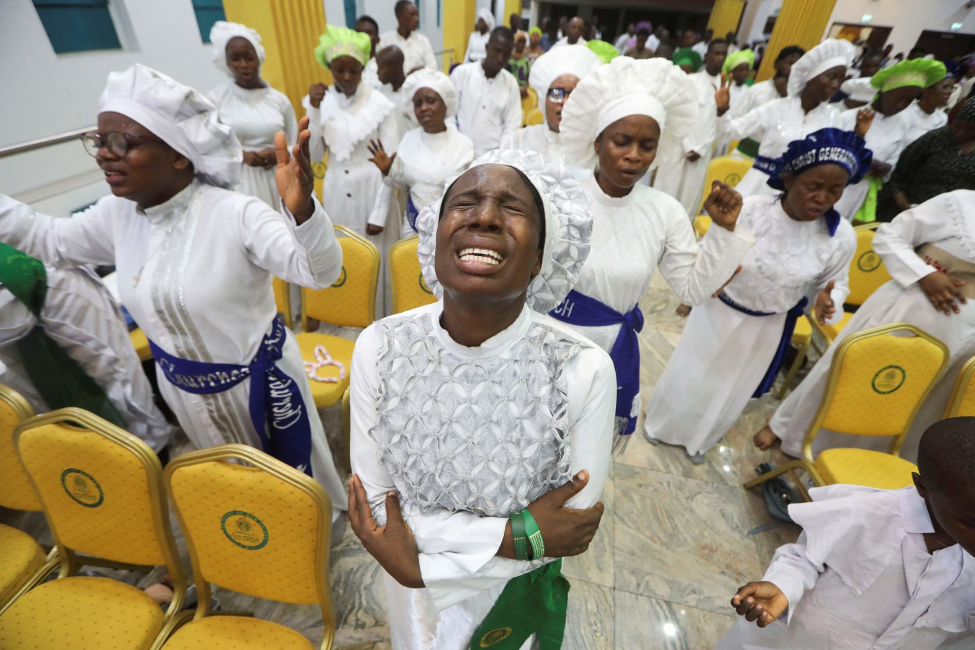<p>Faithfuls attend a crossover service on New Year’s Eve at the Love Of Christ Generation Church in Lagos, Nigeria on December 31, 2023.</p>
