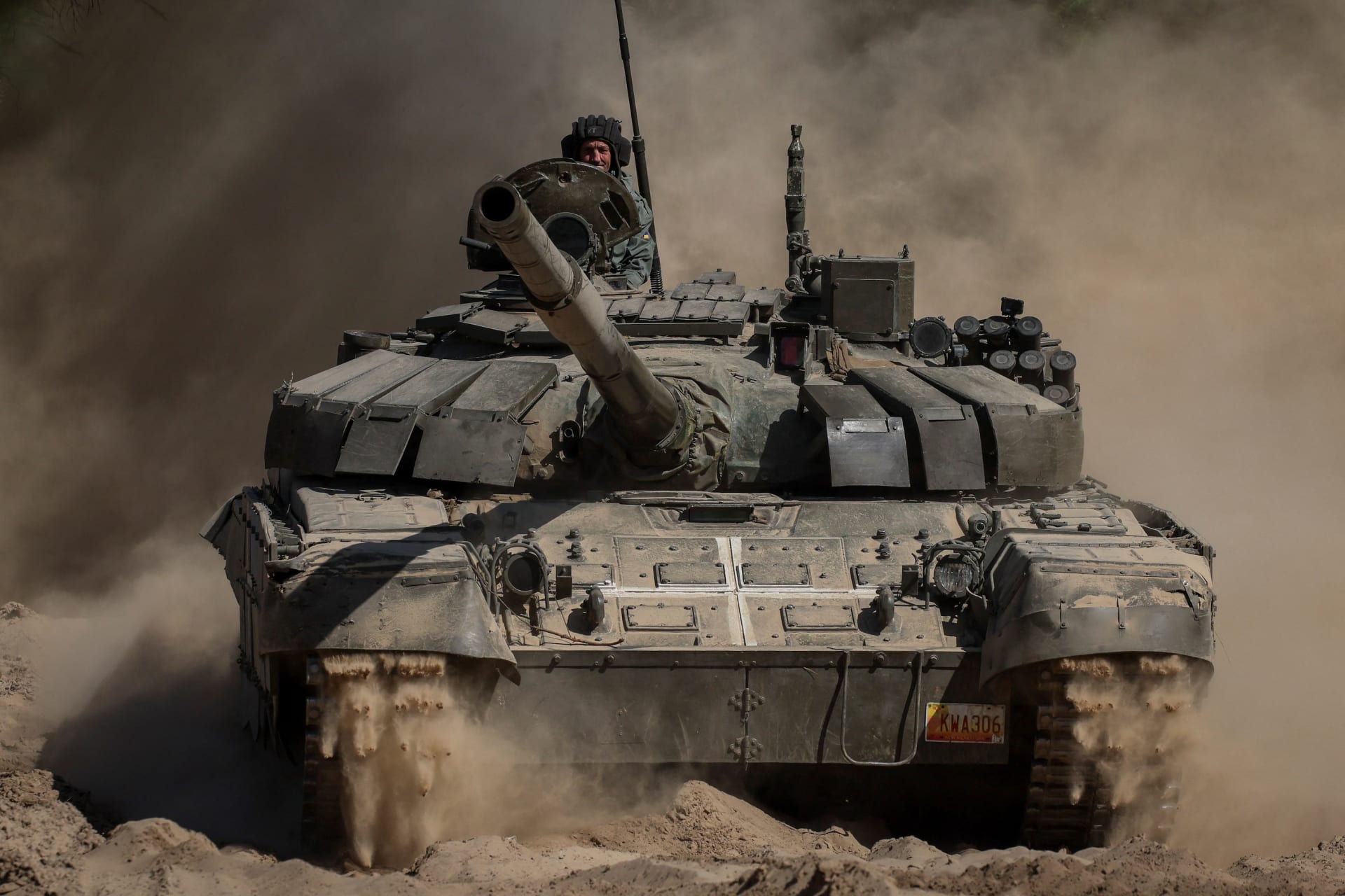 <p>Ukrainian tank crews participate in a military exercise in northern Ukraine on September 8, 2023.</p>
