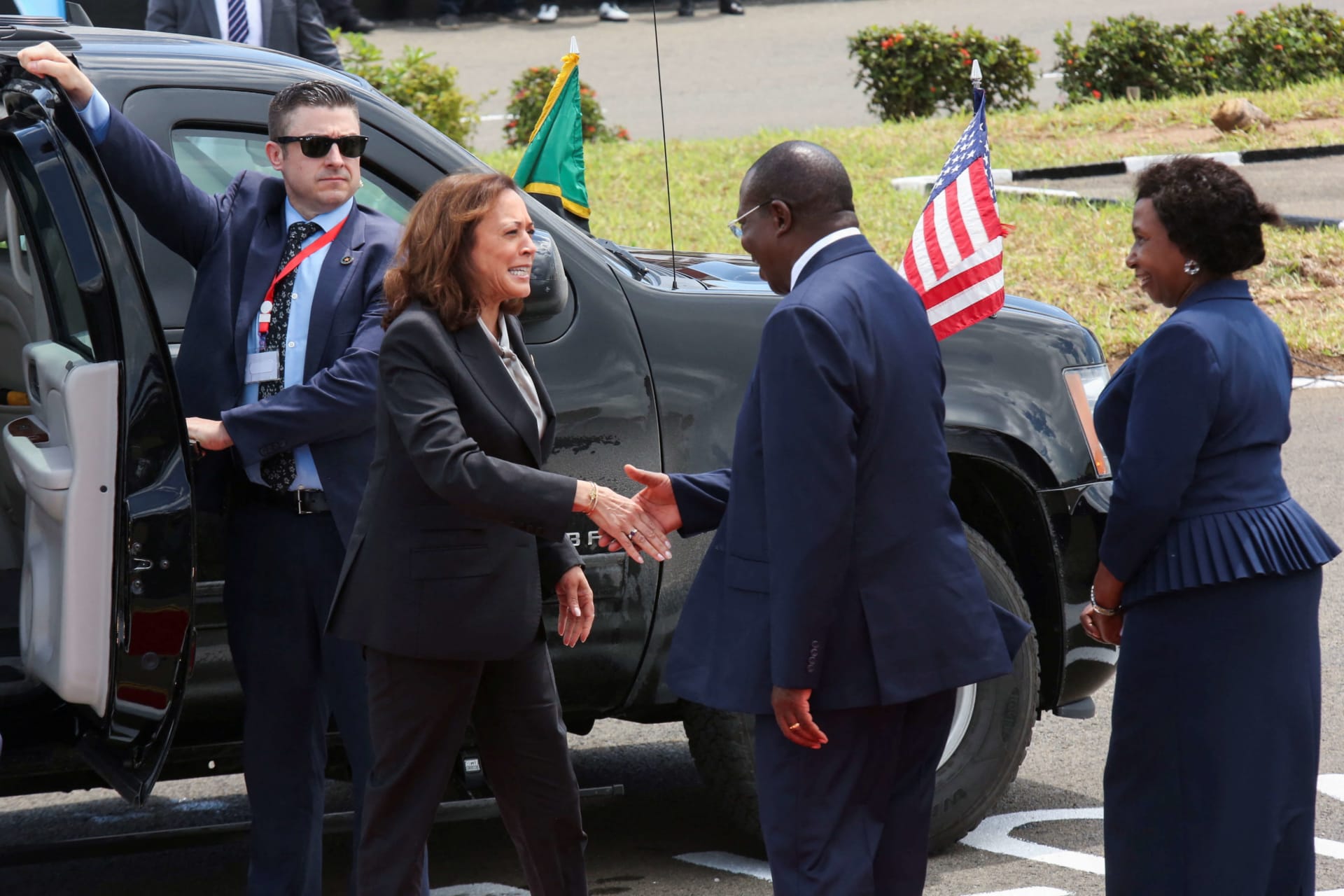 <p>U.S. Vice President Kamala Harris meets Tanzania Vice President Philip Mpango before departing from the Julius Nyerere Airport in Dar es Salaam, Tanzania on March 31, 2023.</p>
