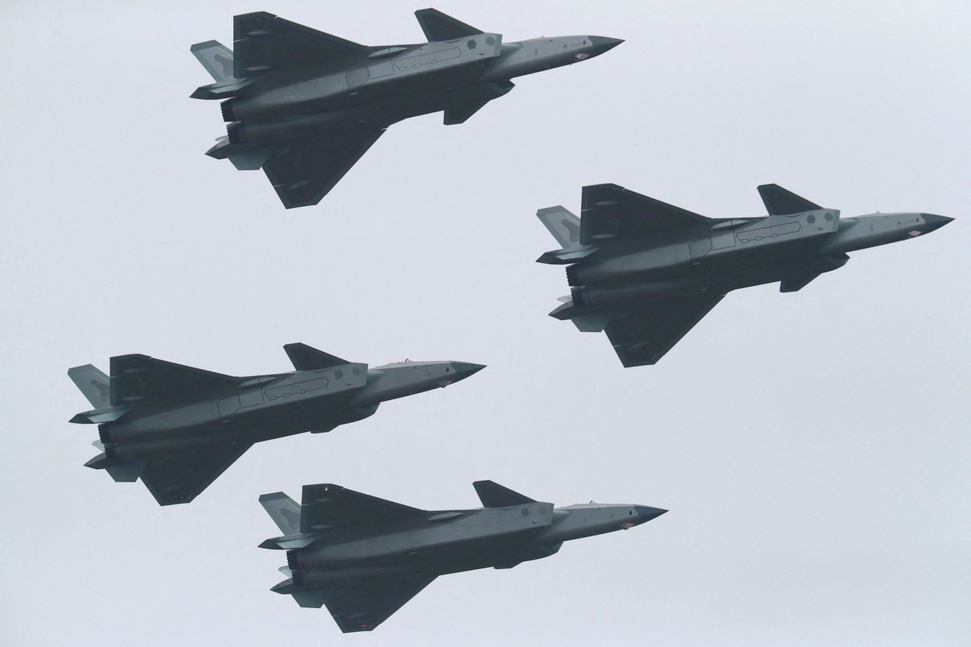 <p>J-20 stealth fighter jets of the Chinese People’s Liberation Army (PLA) Air Force perform in formation at the China International Aviation and Aerospace Exhibition, or Airshow China, in Zhuhai, Guangdong province, China November 8, 2022.</p>