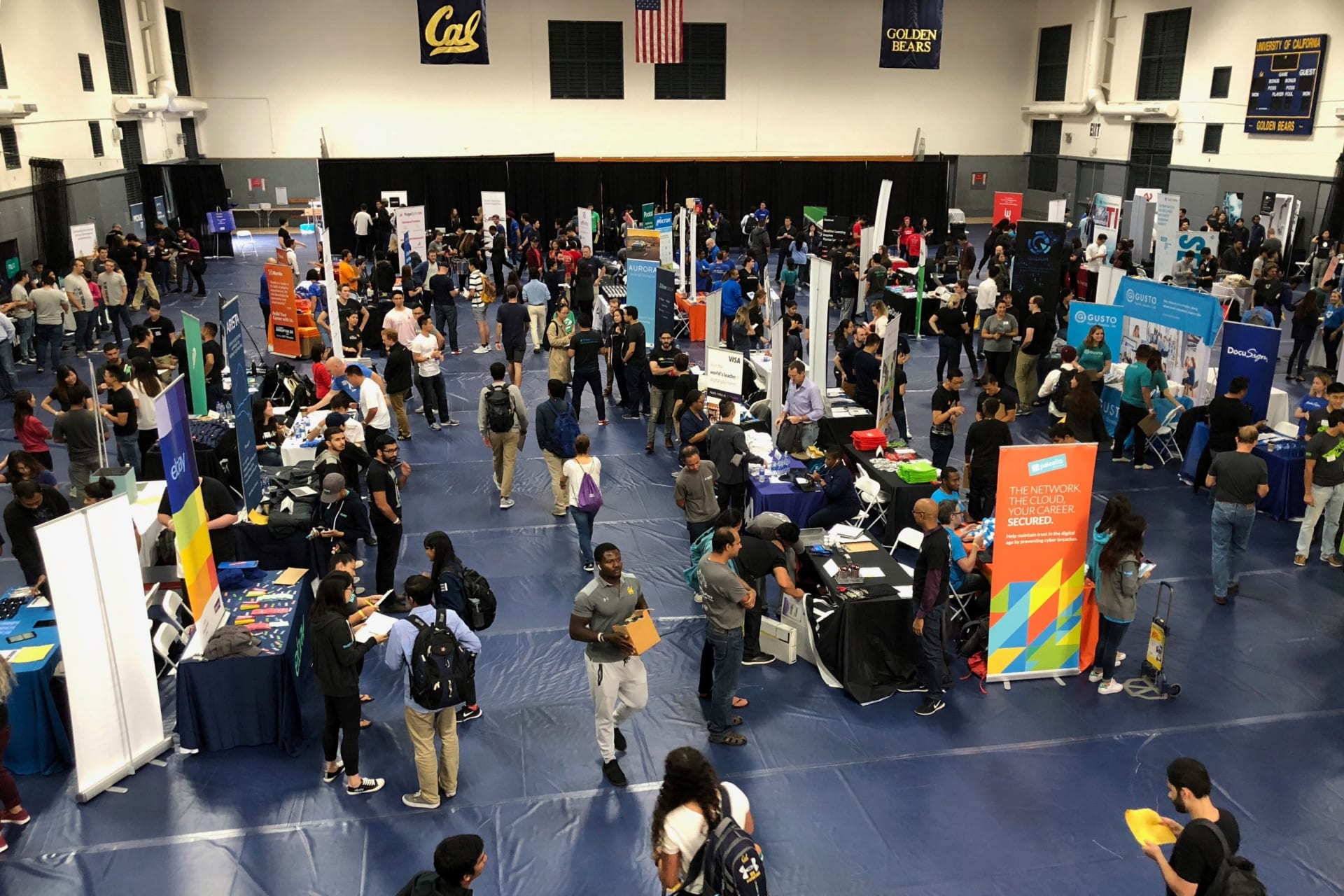 <p>Students attend the University of California, Berkeley’s electrical engineering and computer sciences career fair in Berkeley, California</p>

