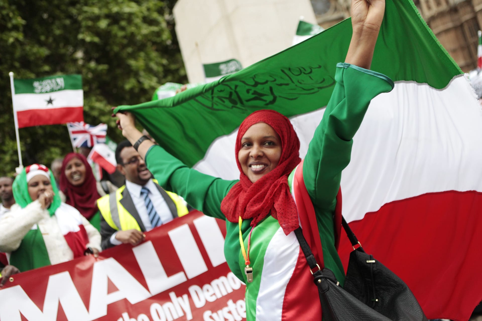 <p>Members of the Somaliland community in Britain’s capital celebrate the 20th anniversary of its declaration of independence from Somalia during a demonstration in London May 18, 2011. </p>
