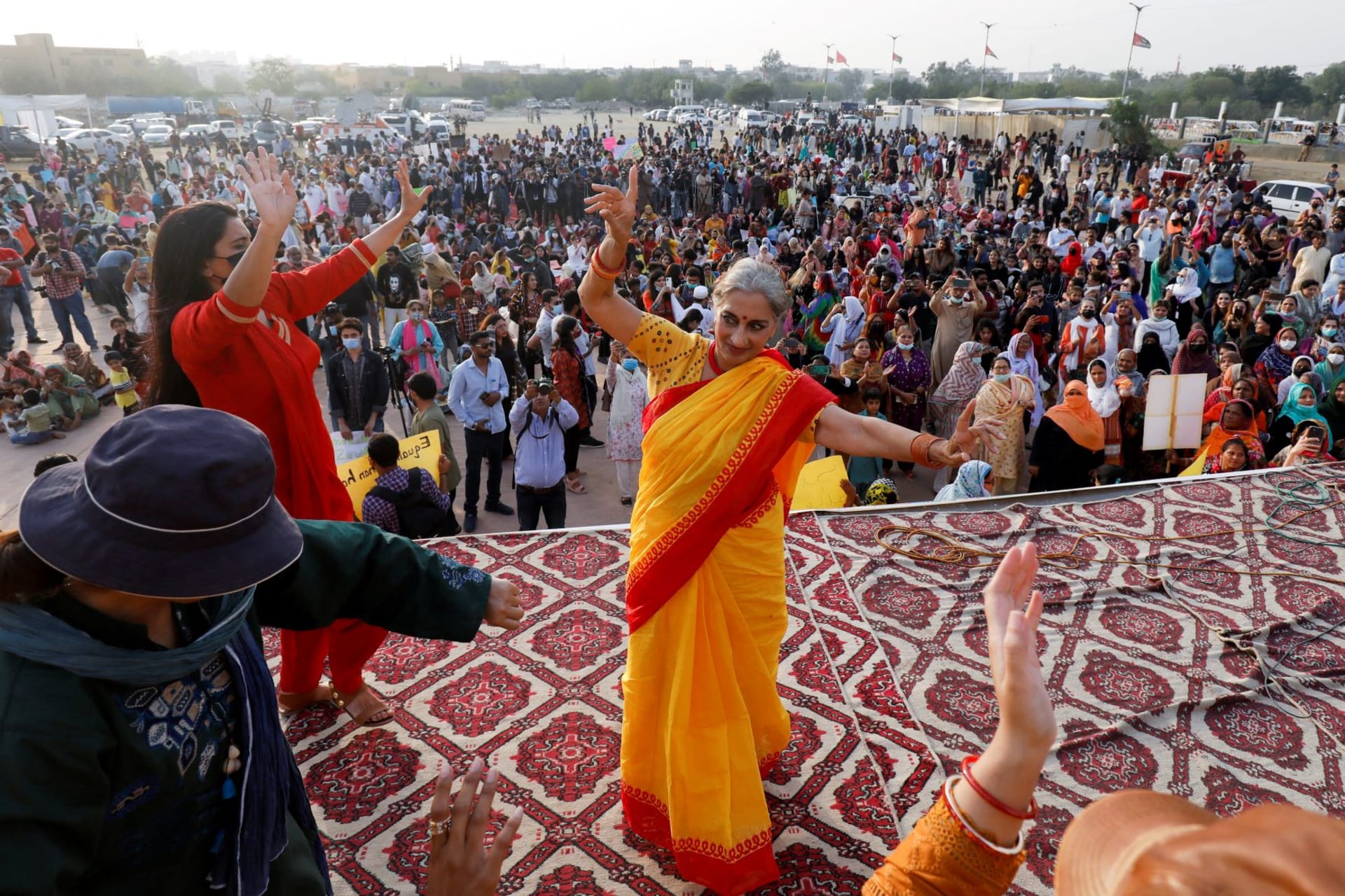 <p>People participate in “Aurat March” or “Women’s March”, to mark International Women’s Day in Karachi, Pakistan, March 8, 2022.</p>
