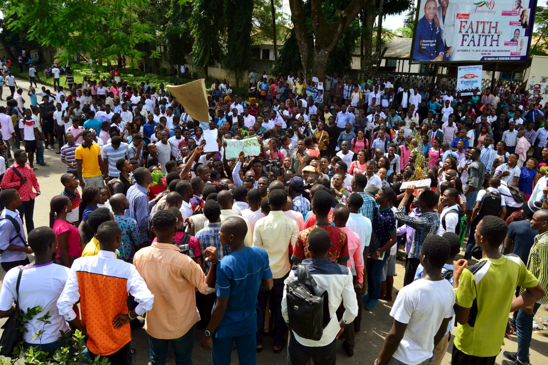 <p>Students of the University of Calabar take part in a protest over tuition fees and poor infrastructure in the university, in Calabar, Nigeria on October 12, 2015.</p>
