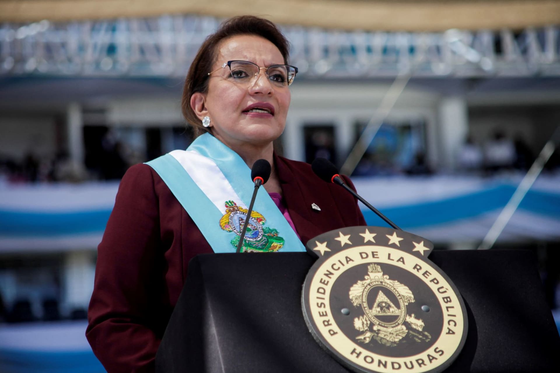 <p>New Honduran President Xiomara Castro delivers a speech during her swearing-in ceremony in Tegucigalpa on January 27.</p>

