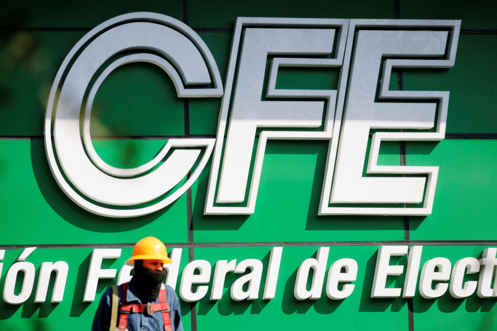 <p>Mexico’s electric utility, the Comision Federal de Electricidad, is the focus of President Lopez Obrador’s campaign to renationalize power in Mexico</p>

