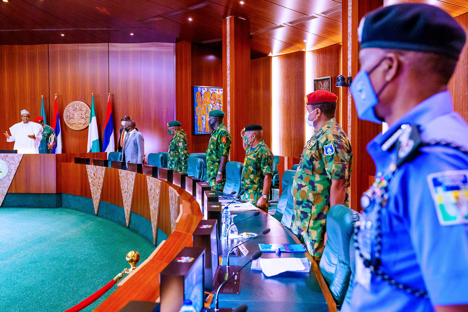 <p>Nigerian President Muhammadu Buhari meets with national security leaders in Abuja, Nigeria on October 22, 2020.</p>
