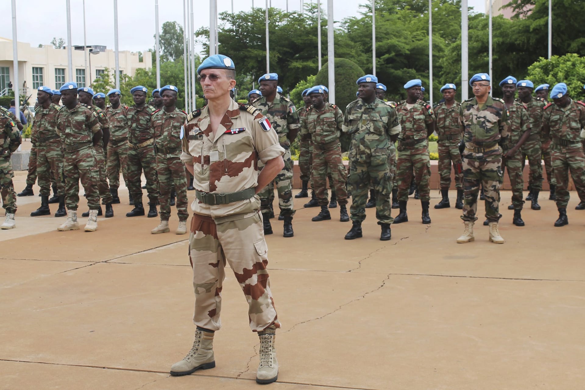 <p>UN peacekeepers mark the start of the 12,000-strong UN peacekeeping mission (MINUSMA) in Mali, in Bamako on July 1, 2013.</p>
