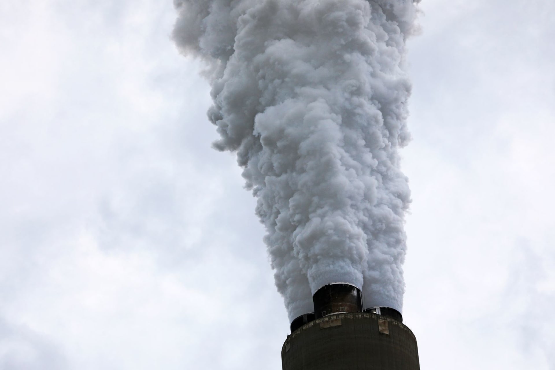 <p>Exhaust rises from the stacks of the Harrison Power Station in Haywood, West Virginia on May 16, 2018. </p>
