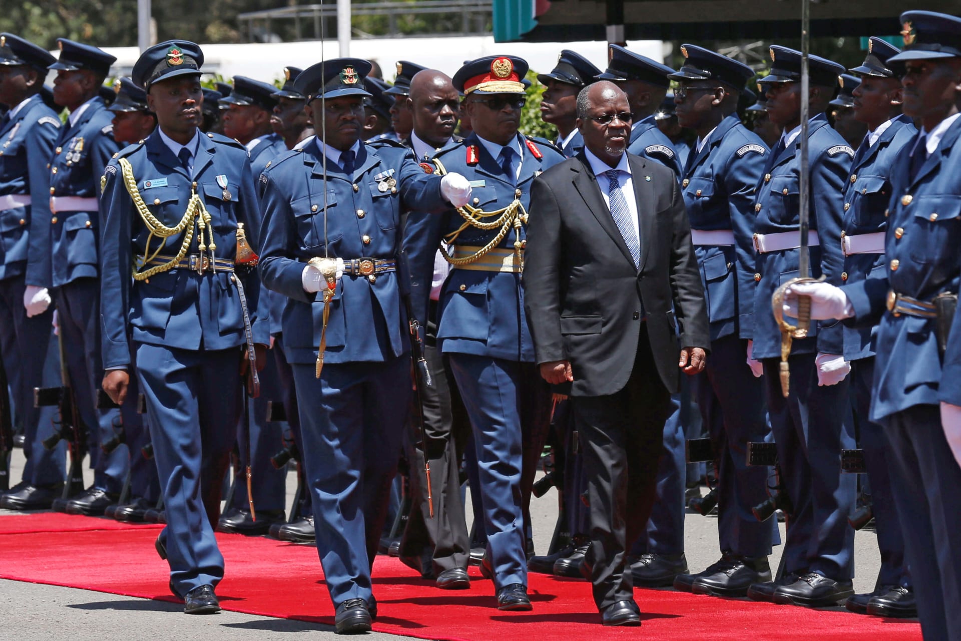 <p>Tanzania’s President John Magufuli leaves after inspecting a guard of honour during his official visit to Nairobi, Kenya on October 31, 2016.</p>
